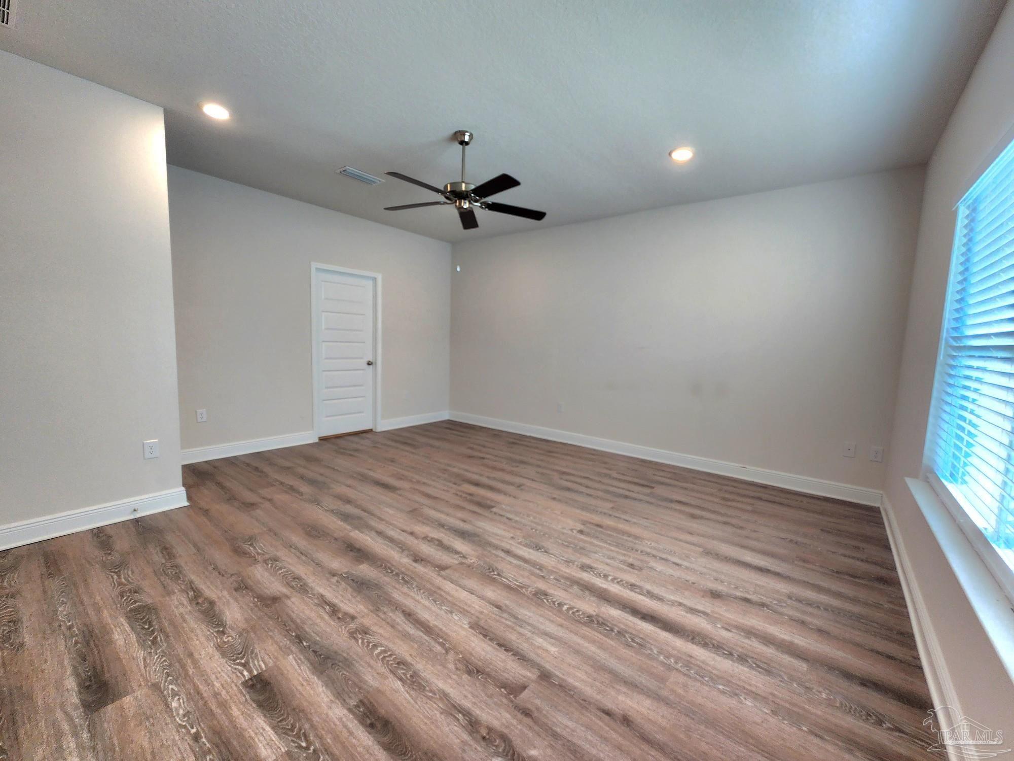 7890 Burnside Loop Pensacola, FL 32526 - Photo 10 of 29