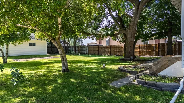 $269,999 | 5012 South Cleveland Street, Lonsdale, MN 55046