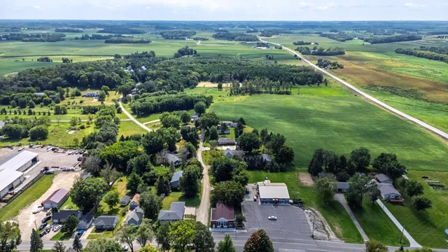 $269,999 | 5012 South Cleveland Street, Lonsdale, MN 55046