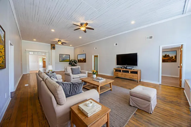 $269,999 | 5012 South Cleveland Street, Lonsdale, MN 55046