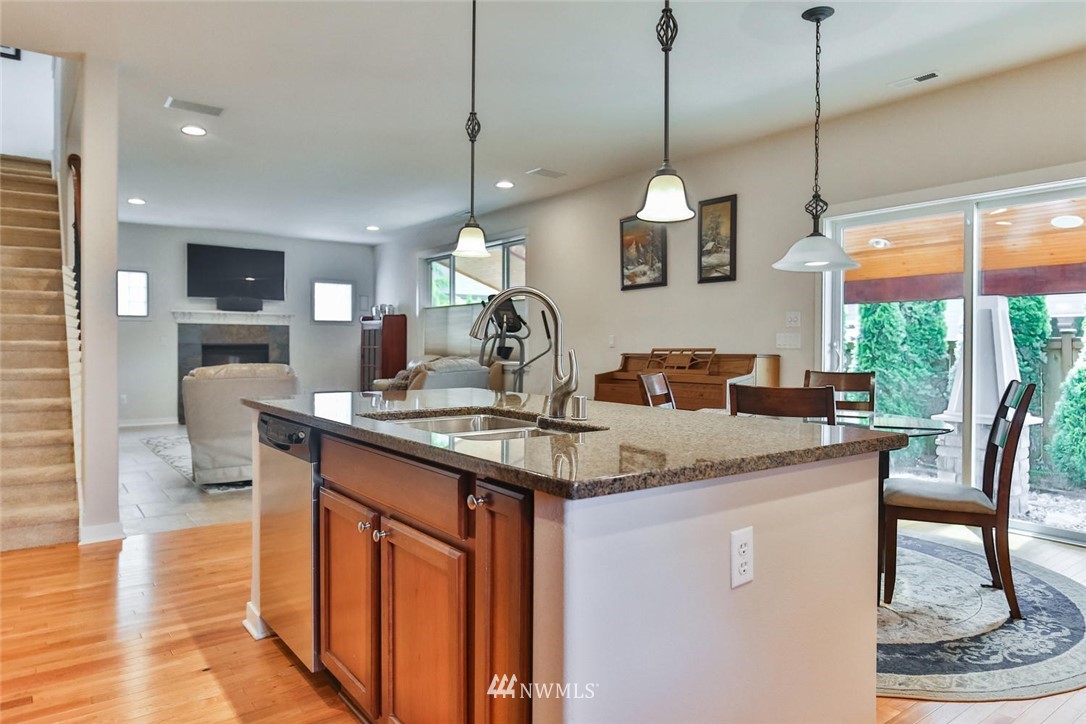 21932 44th Drive Southeast Bothell, WA 98021 - Photo 7 of 24