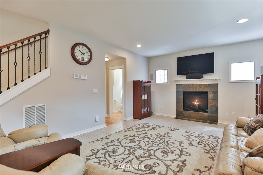 21932 44th Drive Southeast Bothell, WA 98021 - Photo 8 of 24