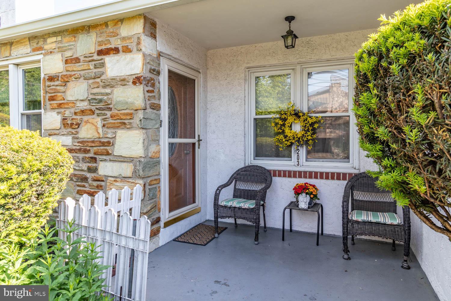 203 West County Line Road Hatboro, PA 19040 - Photo 3 of 29 Front porch