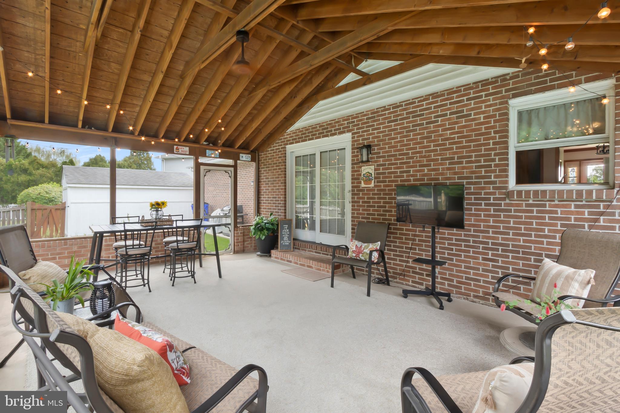 8 Wortham Court Bear, DE 19701 - Photo 23 of 71 Sliding doors lead to this great 3 season room