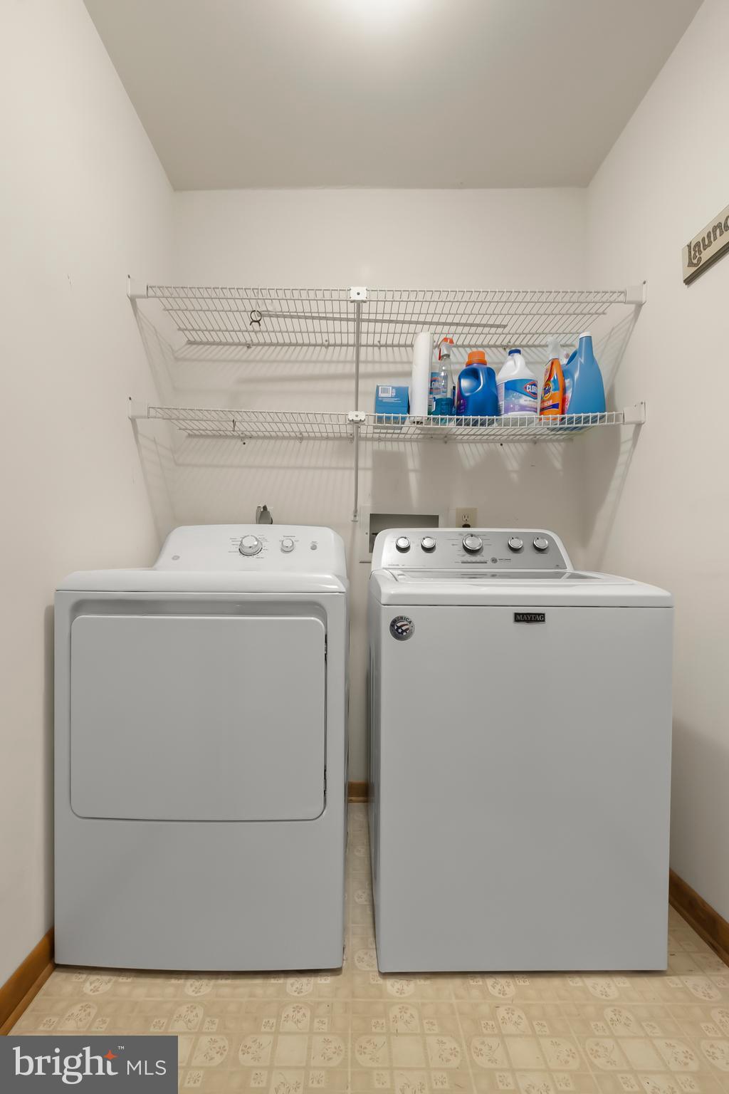 8 Wortham Court Bear, DE 19701 - Photo 50 of 71 a utility room with dryer and washer
