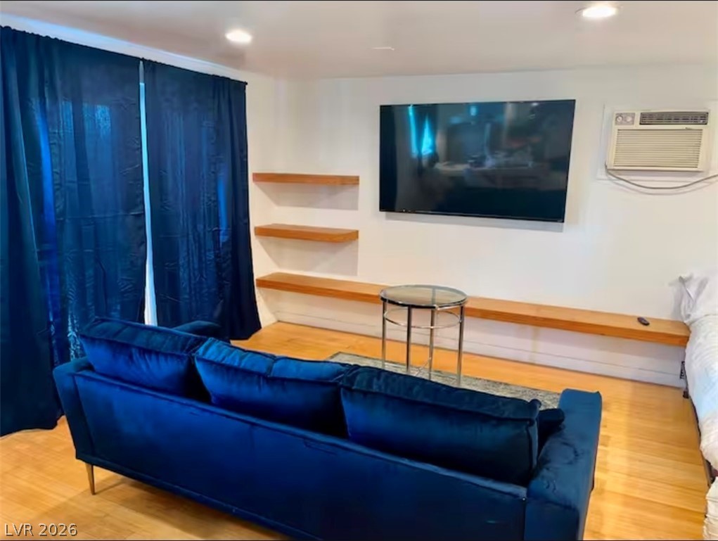 3418 Oneida Way, Unit 1 Las Vegas, NV 89169 - Photo 4 of 8