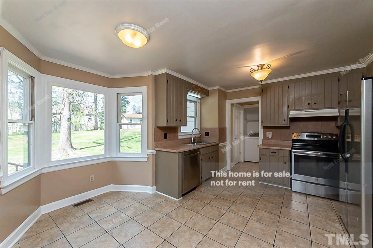 3609 Open Sight Court Raleigh, NC 27616 - Photo 8 of 19 Gallery Image 8