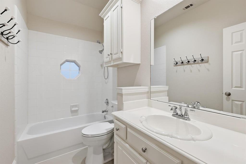 601 April Sound McKinney, TX 75071 - Photo 14 of 20