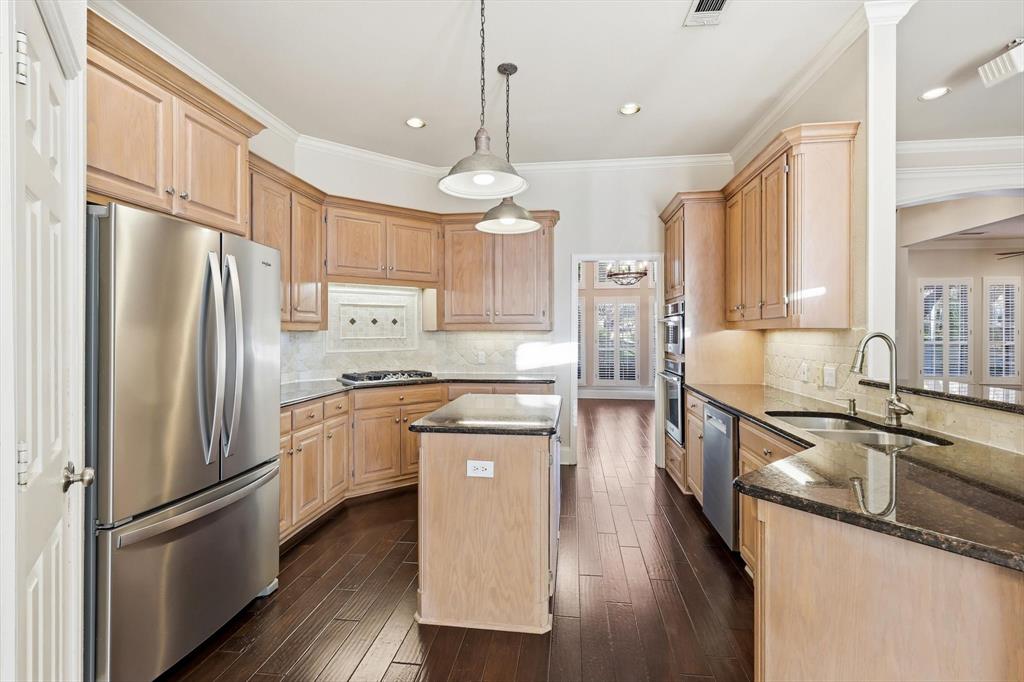 601 April Sound McKinney, TX 75071 - Photo 5 of 20