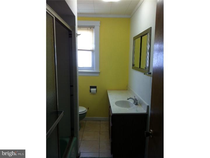1627 New Holland Road Shillington, PA 19607 - Photo 5 of 7 Bathroom
