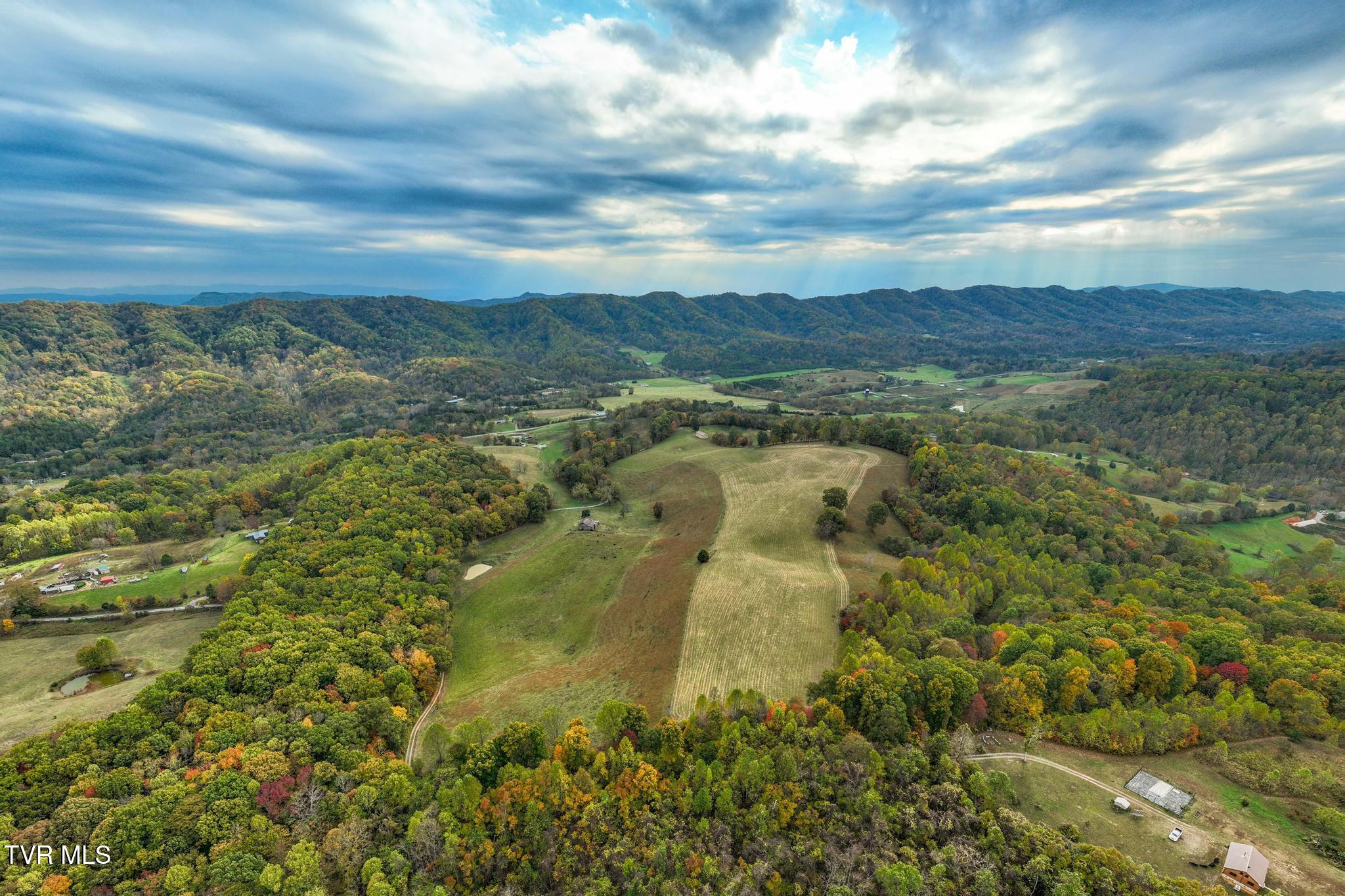 348 Clinch Valley Road Eidson, TN 37731 - Photo 106 of 120 348 Clinch Valley Rd (9 of 116)