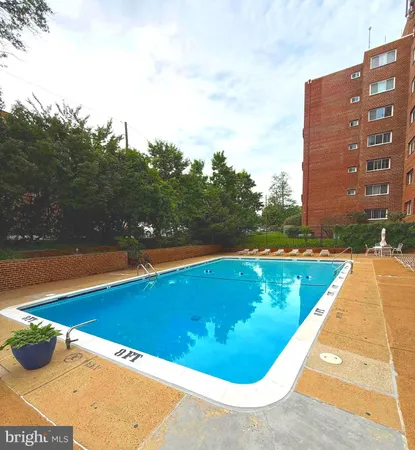 $259,000 | 1830 Columbia Pike, Unit 207, Arlington, VA 22204