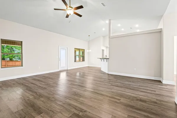 $359,900 | 2185 Jernigan Drive, Crestview, FL 32536