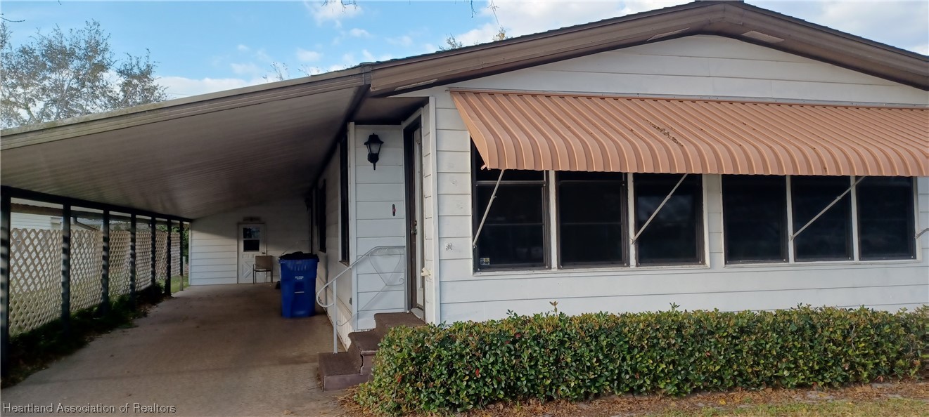 1950 Robin Court Sebring, FL 33870 - Photo 1 of 21