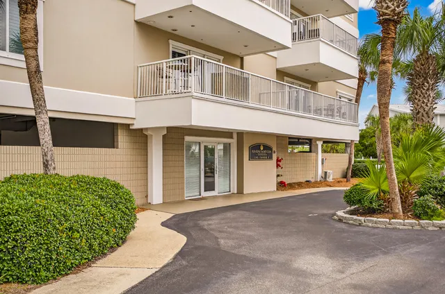 $329,900 | 195 Durango Road, Unit 2D, Destin, FL 32541