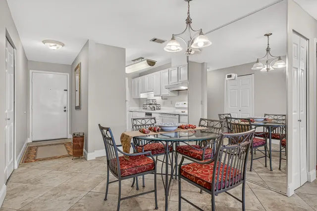 $329,900 | 195 Durango Road, Unit 2D, Destin, FL 32541