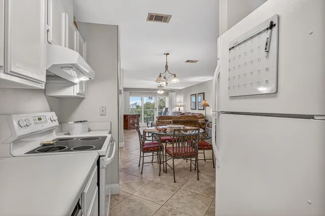 $329,900 | 195 Durango Road, Unit 2D, Destin, FL 32541