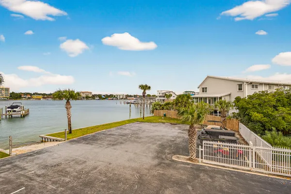 $295,000 | 195 Durango Road, Unit 2D, Destin, FL 32541