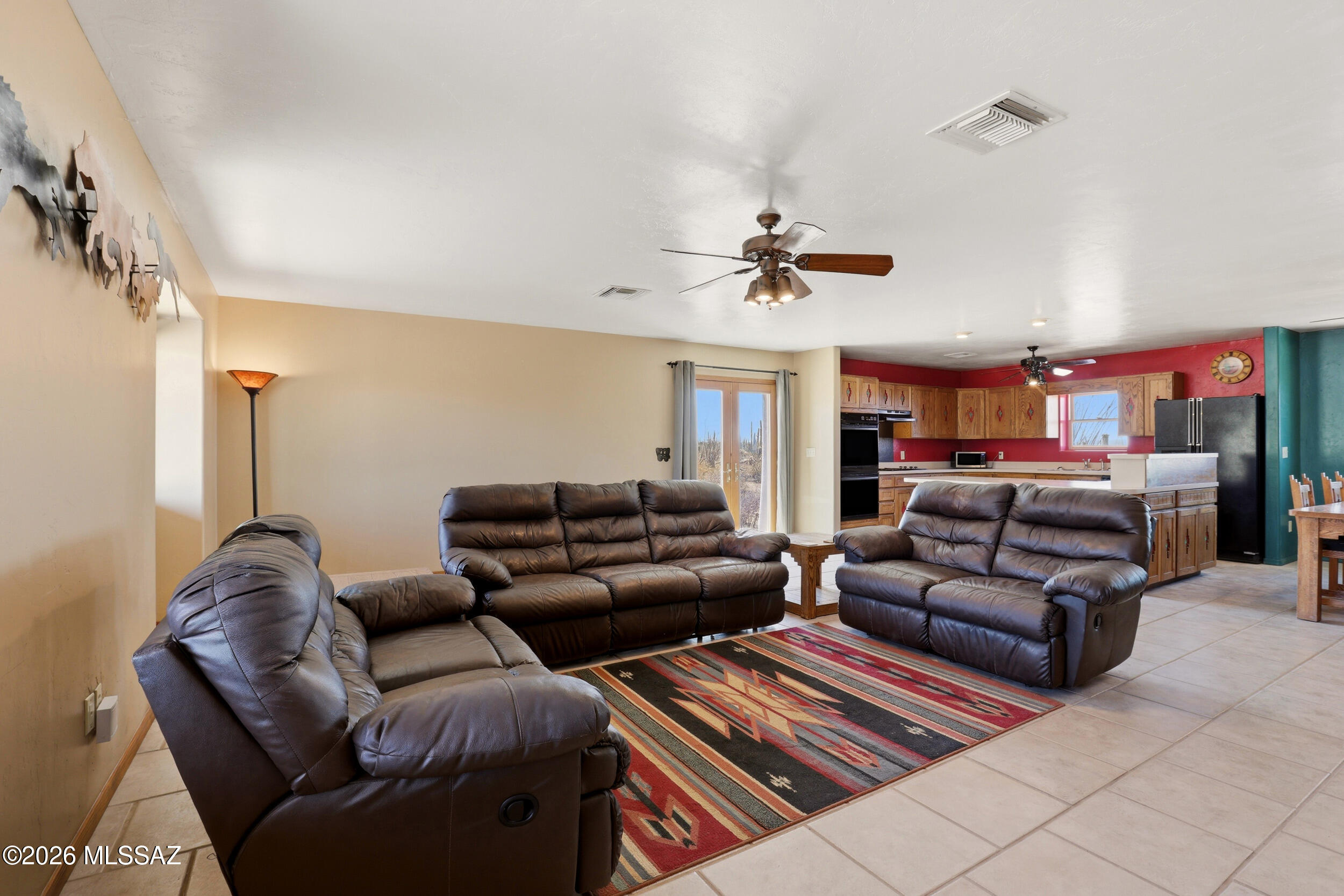 10855 West Mile Wide Road Tucson, AZ 85743 - Photo 7 of 47 Living Room