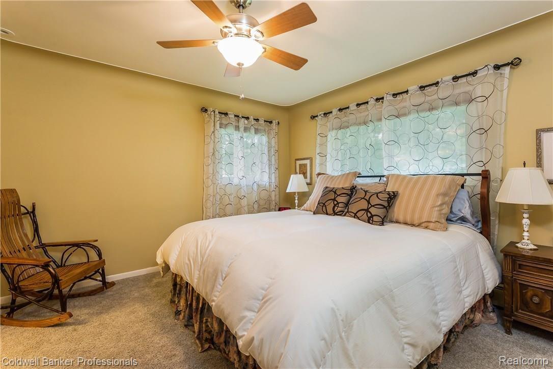 689 Lynndale Court Rochester, MI 48309 - Photo 14 of 34 Master Bedroom
