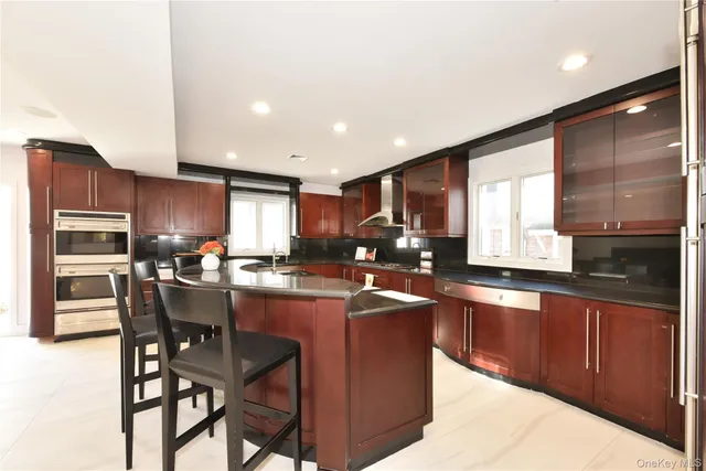 $1,899,000 | 85-35 Midland Parkway | Jamaica Estates
