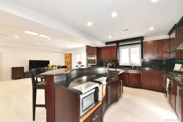$1,899,000 | 85-35 Midland Parkway | Jamaica Estates