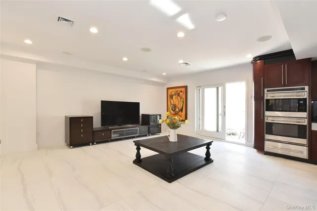 $1,899,000 | 85-35 Midland Parkway | Jamaica Estates