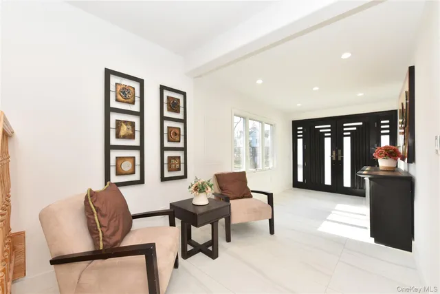 $1,899,000 | 85-35 Midland Parkway | Jamaica Estates