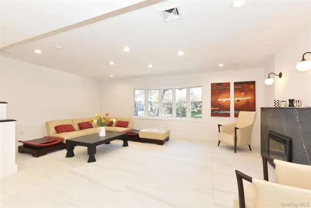 $1,899,000 | 85-35 Midland Parkway | Jamaica Estates