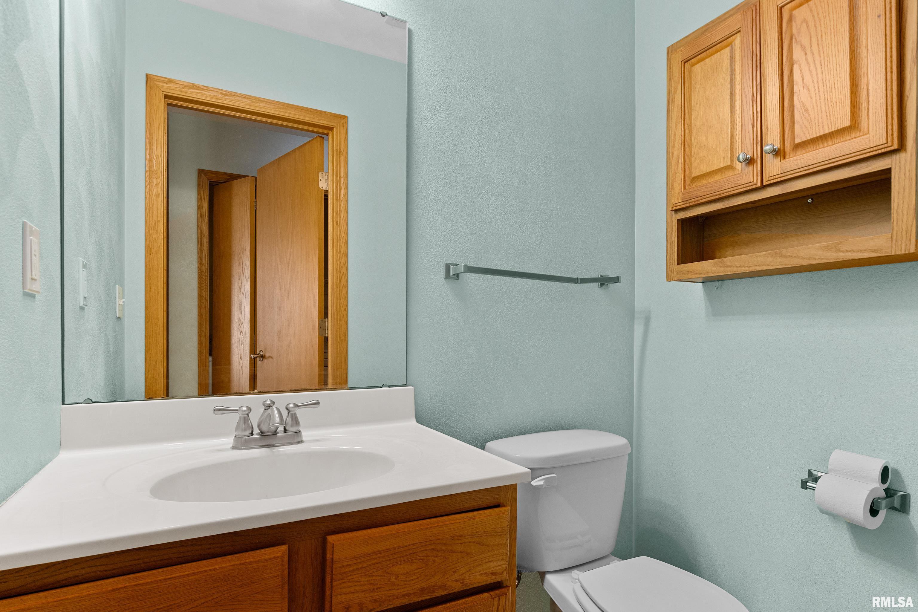 1126 North Main Street Washington, IL 61571 - Photo 15 of 24