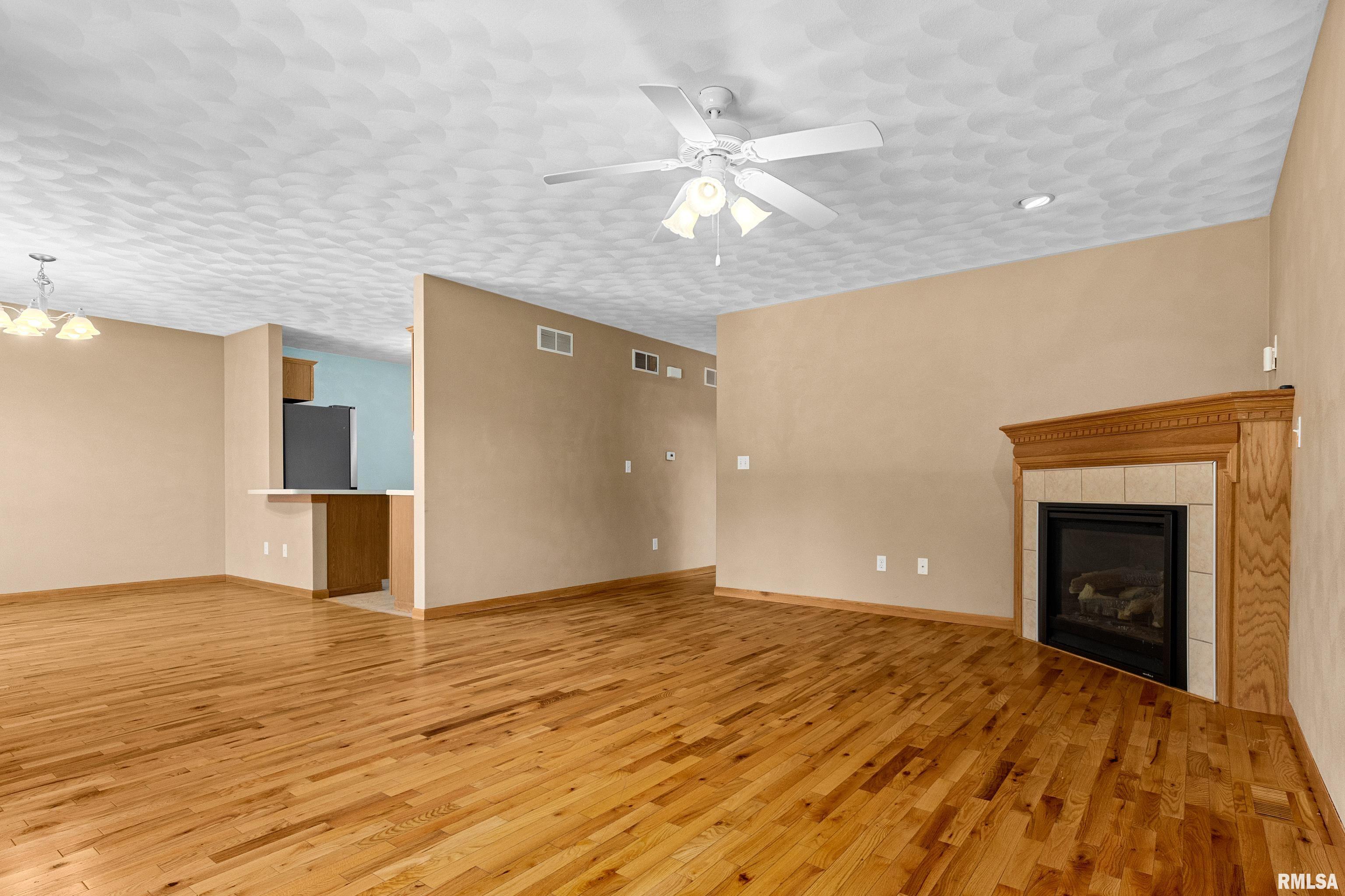 1126 North Main Street Washington, IL 61571 - Photo 6 of 24
