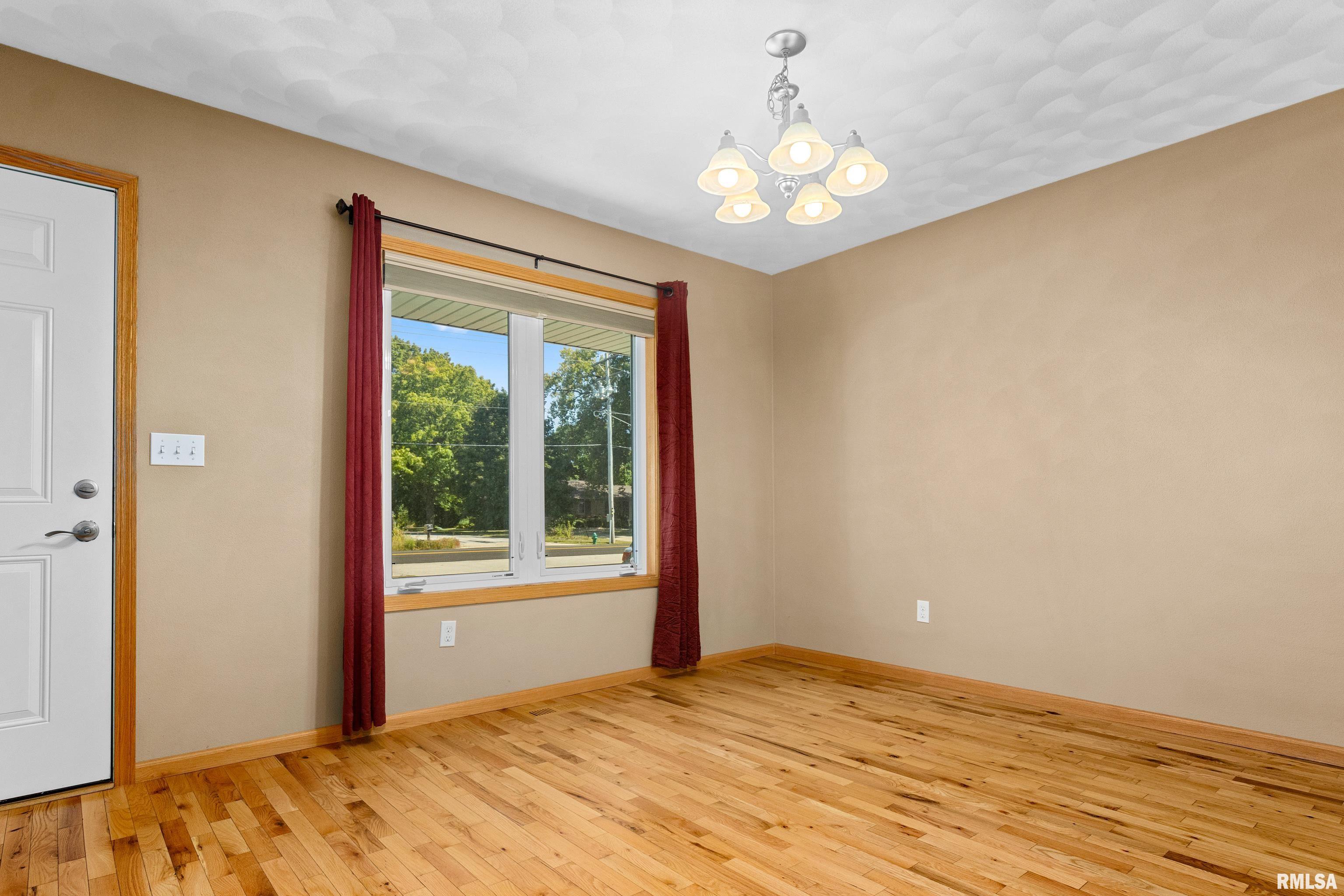 1126 North Main Street Washington, IL 61571 - Photo 8 of 24