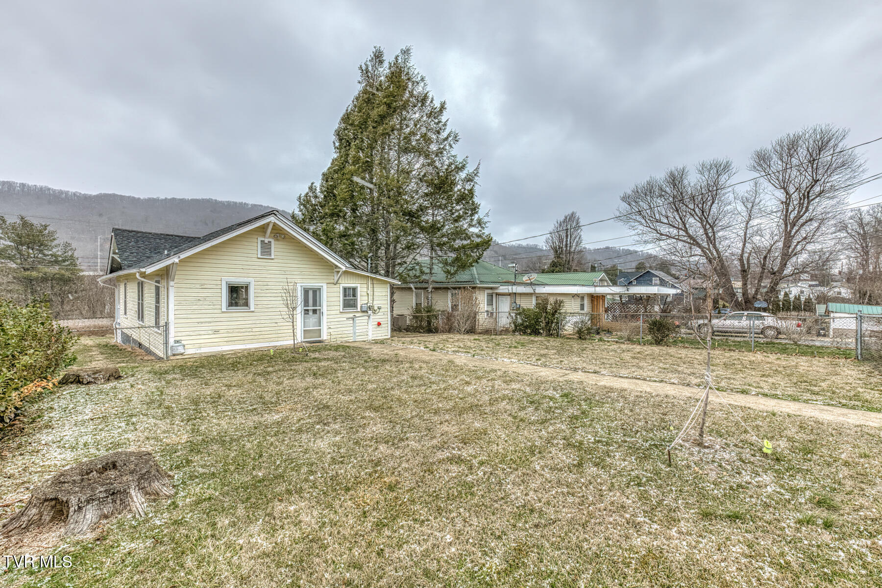 708 North Main Avenue Erwin, TN 37650 - Photo 26 of 28 708 N Main Ave-25