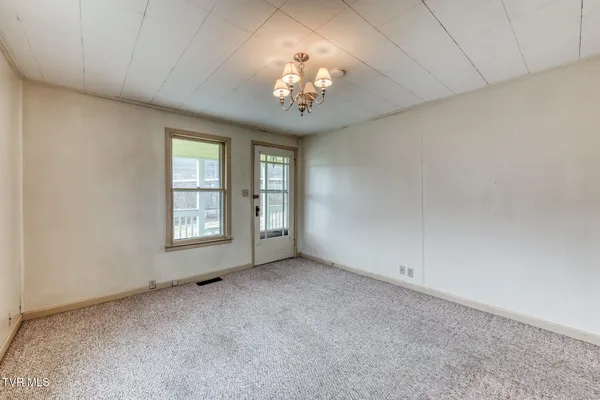 $164,900 | 708 North Main Avenue, Erwin, TN 37650