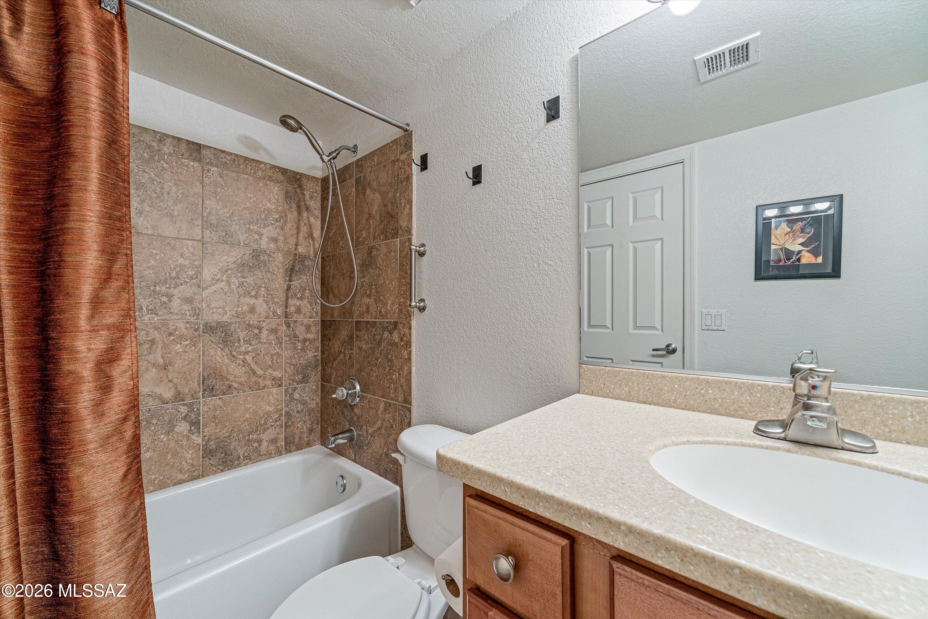 5855 North Kolb Road, Unit 4106 Tucson, AZ 85750 - Photo 12 of 30 Guest Bath