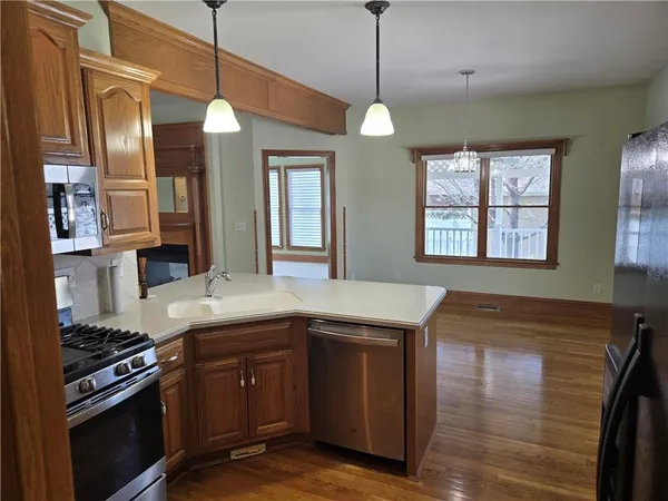 $395,000 | 22604 Vincent Street, Peculiar, MO 64078