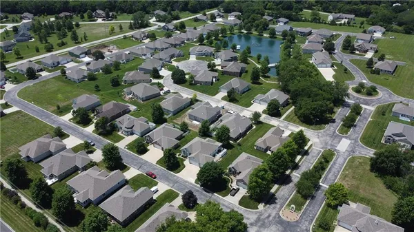 $410,000 | 22604 Vincent Street, Peculiar, MO 64078