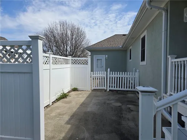 $395,000 | 22604 Vincent Street, Peculiar, MO 64078