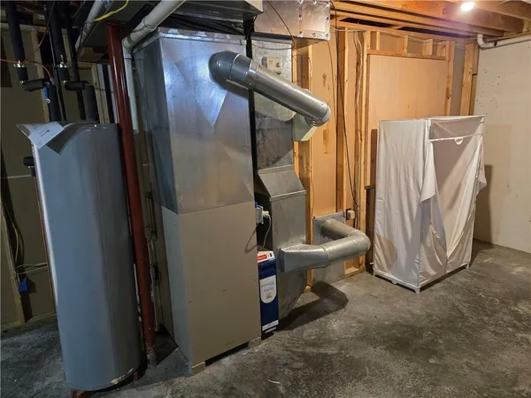 $395,000 | 22604 Vincent Street, Peculiar, MO 64078