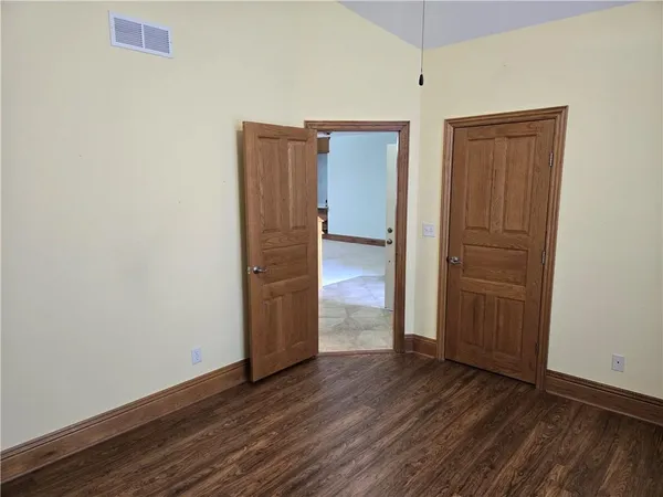 $395,000 | 22604 Vincent Street, Peculiar, MO 64078