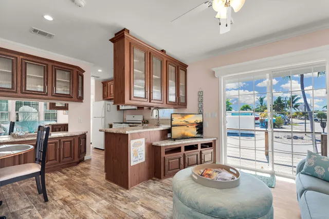 $139,500 | 1361 Overseas Highway, Unit IO, Marathon, FL 33050