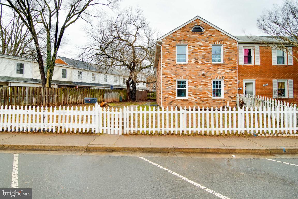 9411 Taney Road Manassas, VA 20110 - Photo 3 of 24 Gallery Image 3
