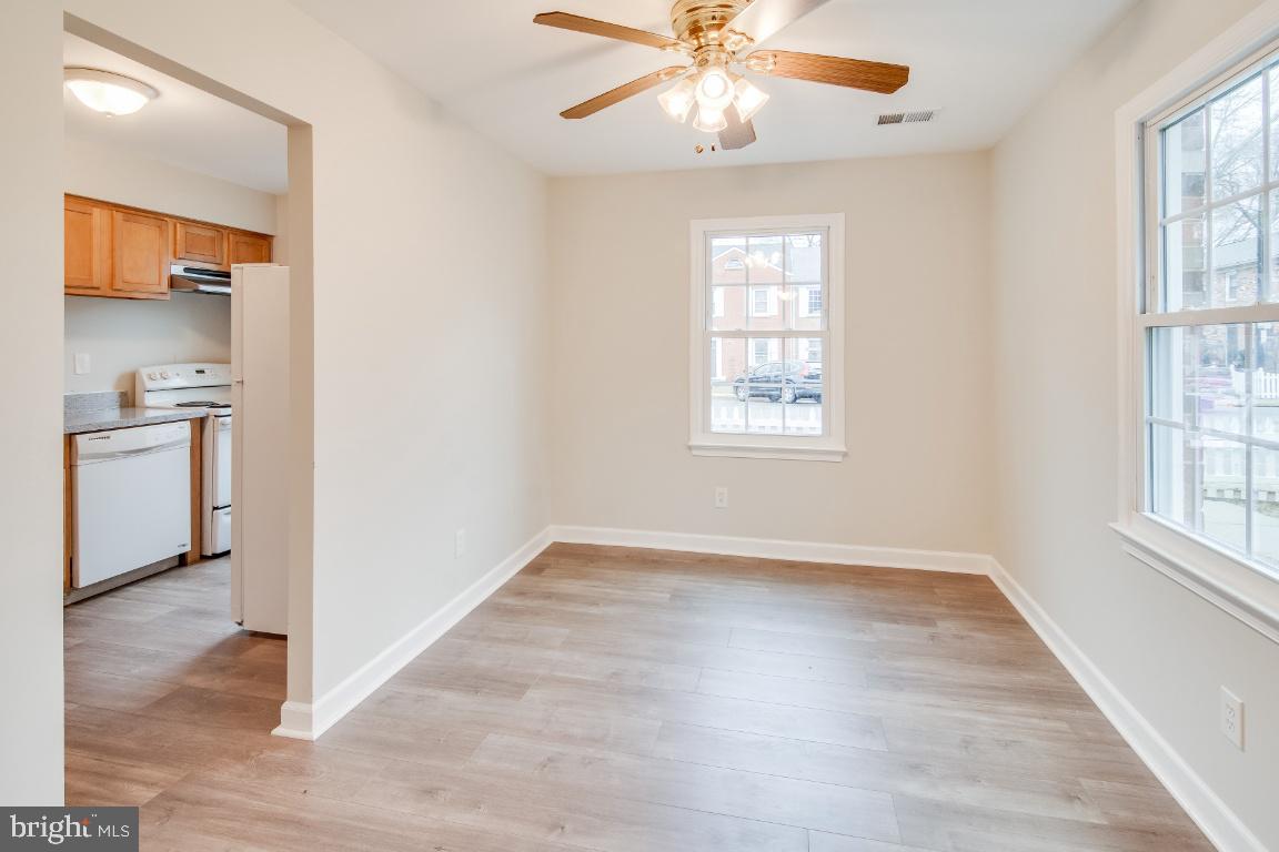 9411 Taney Road Manassas, VA 20110 - Photo 5 of 24 Gallery Image 5