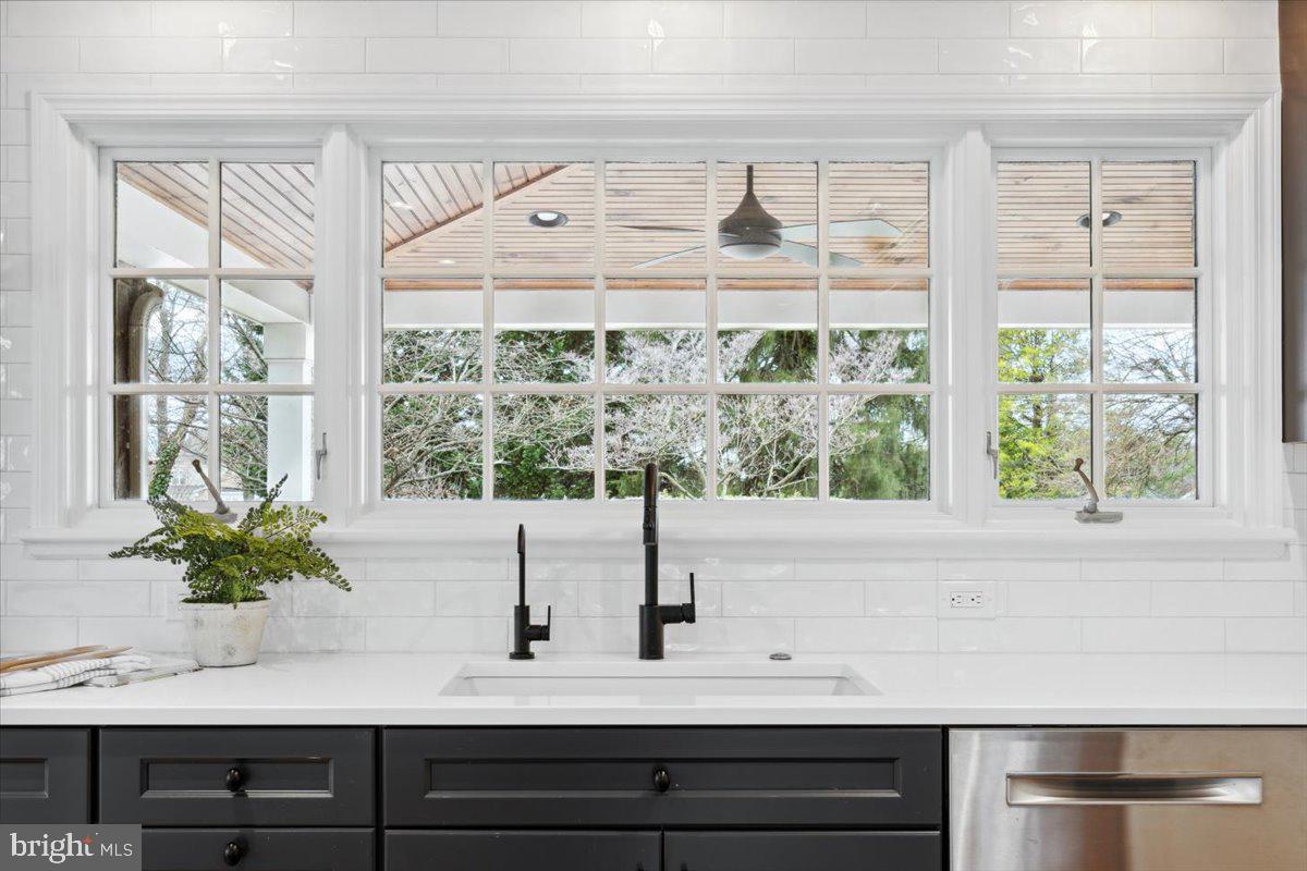 900 Rosemont Avenue Frederick, MD 21701 - Photo 11 of 62 New Cabinets and Counters