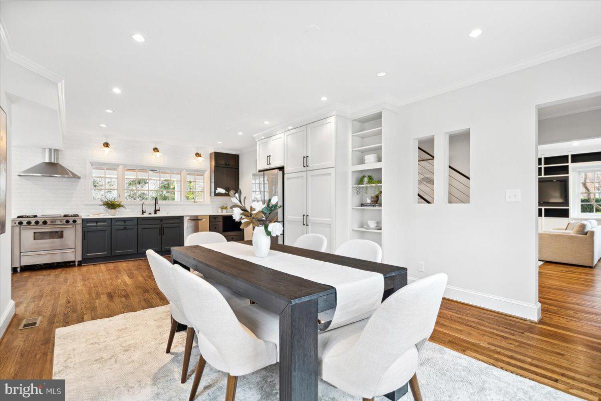 900 Rosemont Avenue Frederick, MD 21701 - Photo 20 of 62 Open flow to dining area