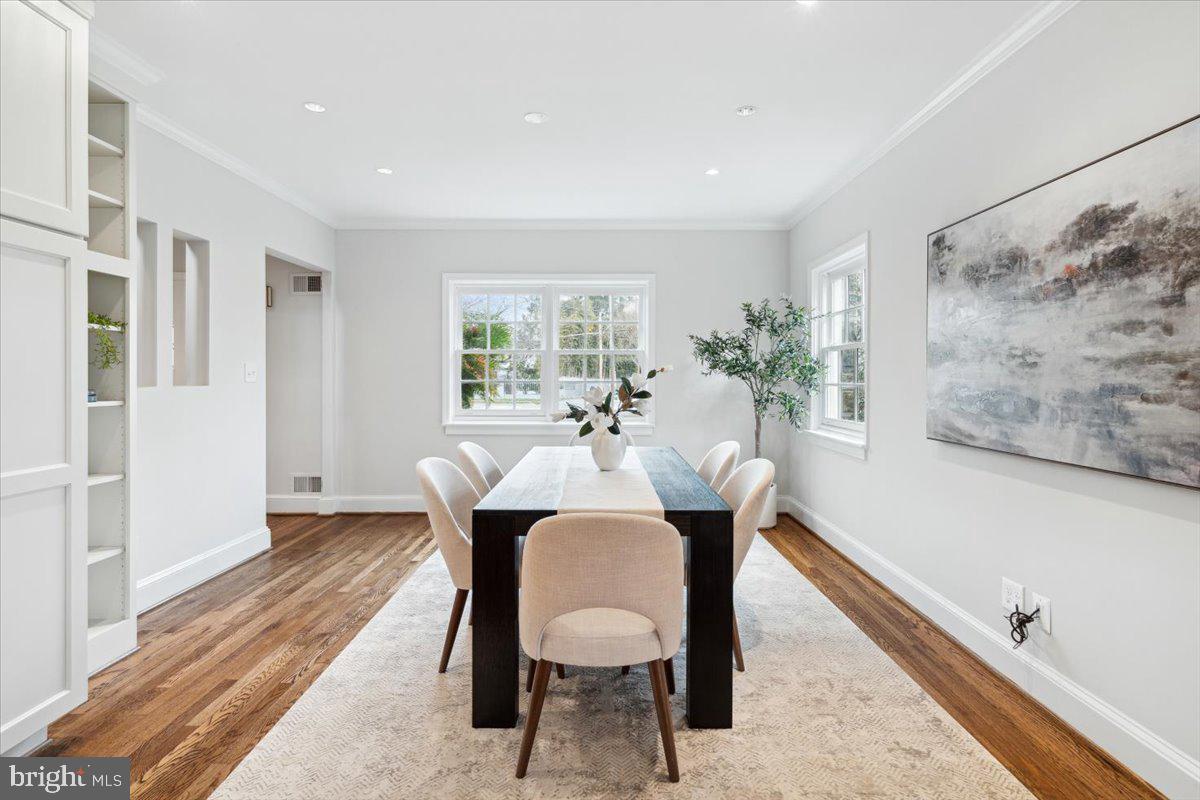 900 Rosemont Avenue Frederick, MD 21701 - Photo 22 of 62 Dining Area
