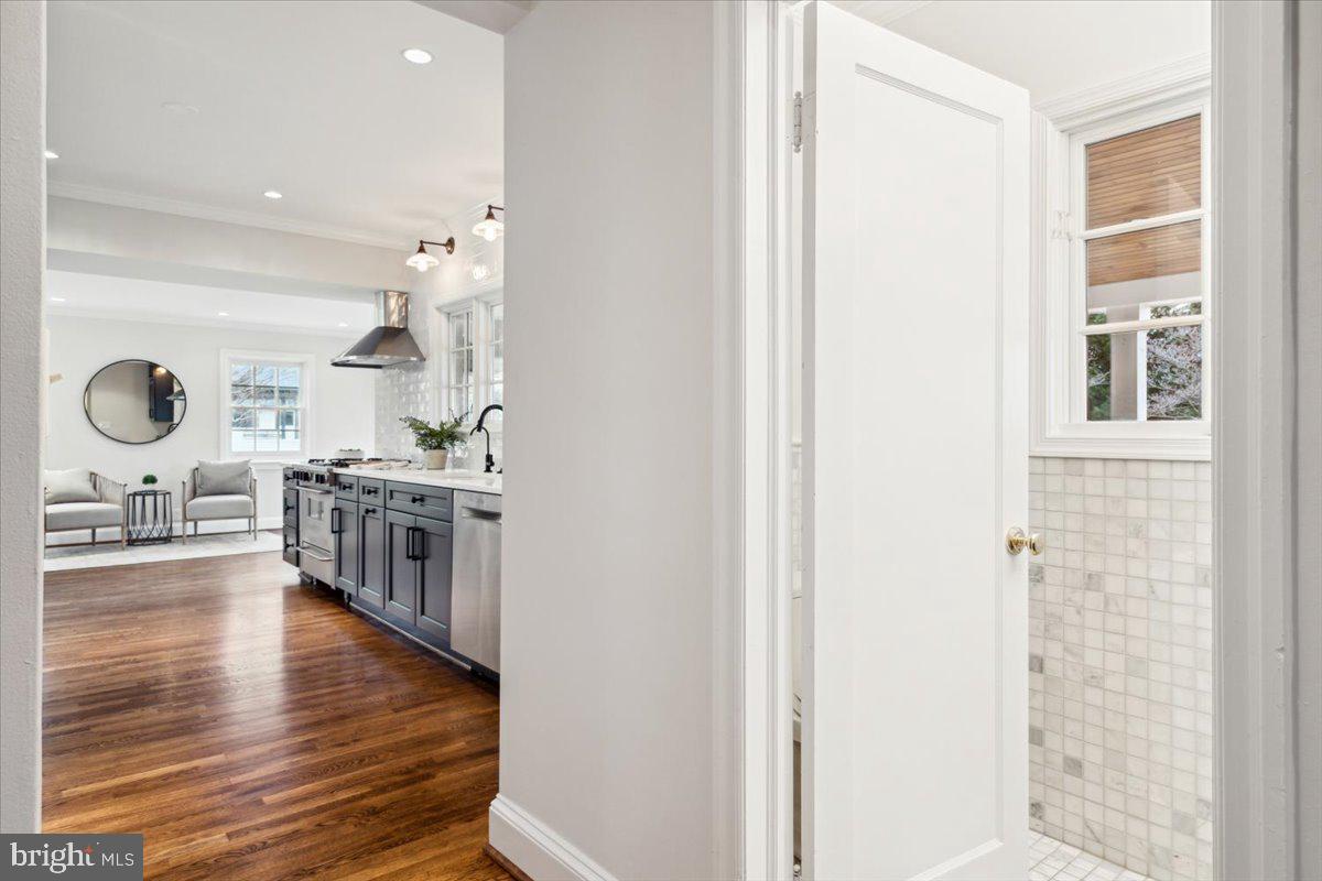 900 Rosemont Avenue Frederick, MD 21701 - Photo 25 of 62 Half bath off of kitchen
