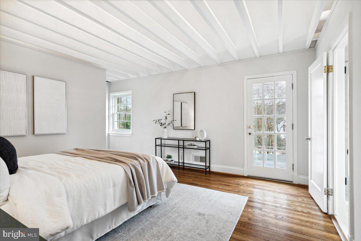 900 Rosemont Avenue Frederick, MD 21701 - Photo 31 of 62 Primary Suite