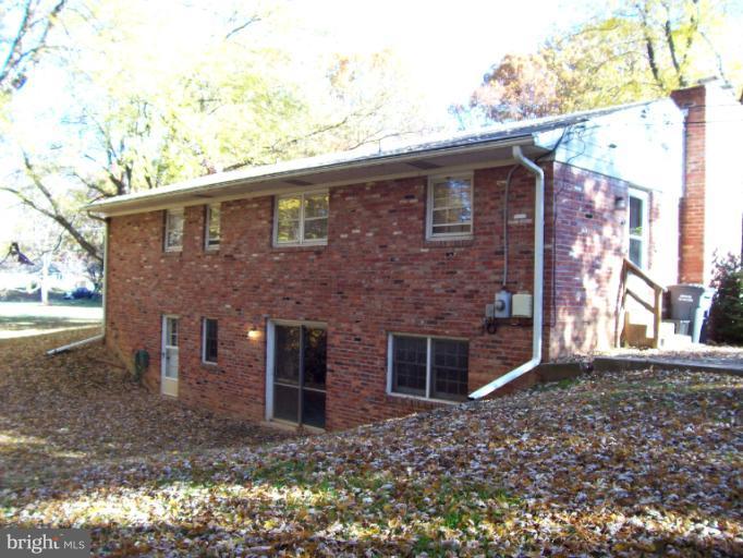 5683 Ravenel Lane Springfield, VA 22151 - Photo 14 of 23 Exterior (Rear)