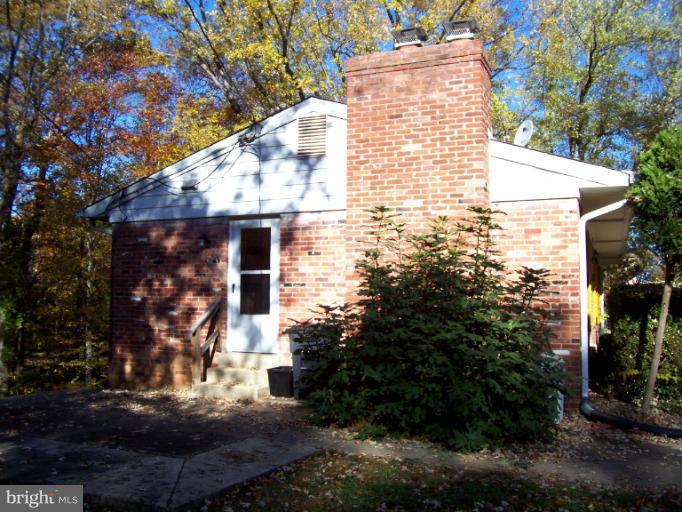 5683 Ravenel Lane Springfield, VA 22151 - Photo 22 of 23 Exterior (General)
